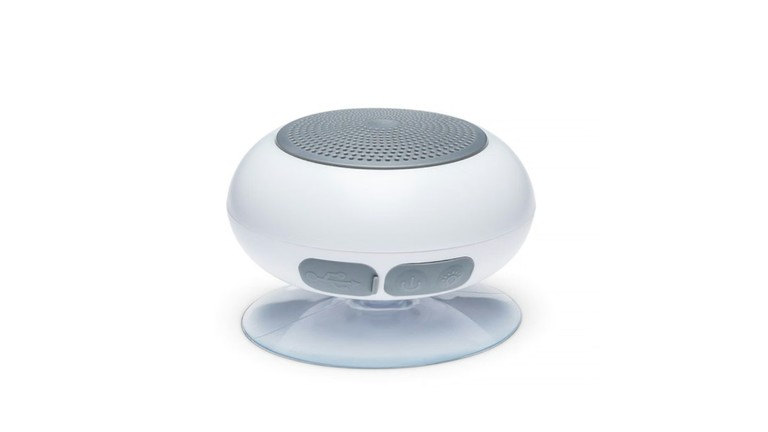 Bluetooth reproduktor do sprchy s LED svetlom ako darček na produktovej fotografii.
