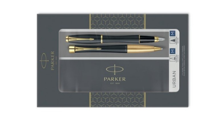 Sada Parker Jotter Stainless Steel ako darček na produktovej fotografii.